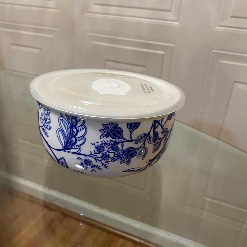 - - Brand new Grace Pantry Bowl With Lid  5”